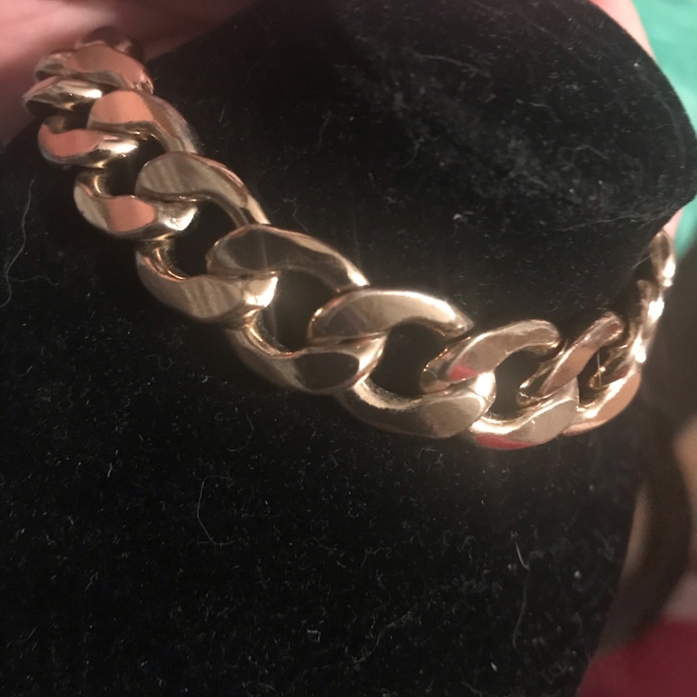 Goldtone bracelet